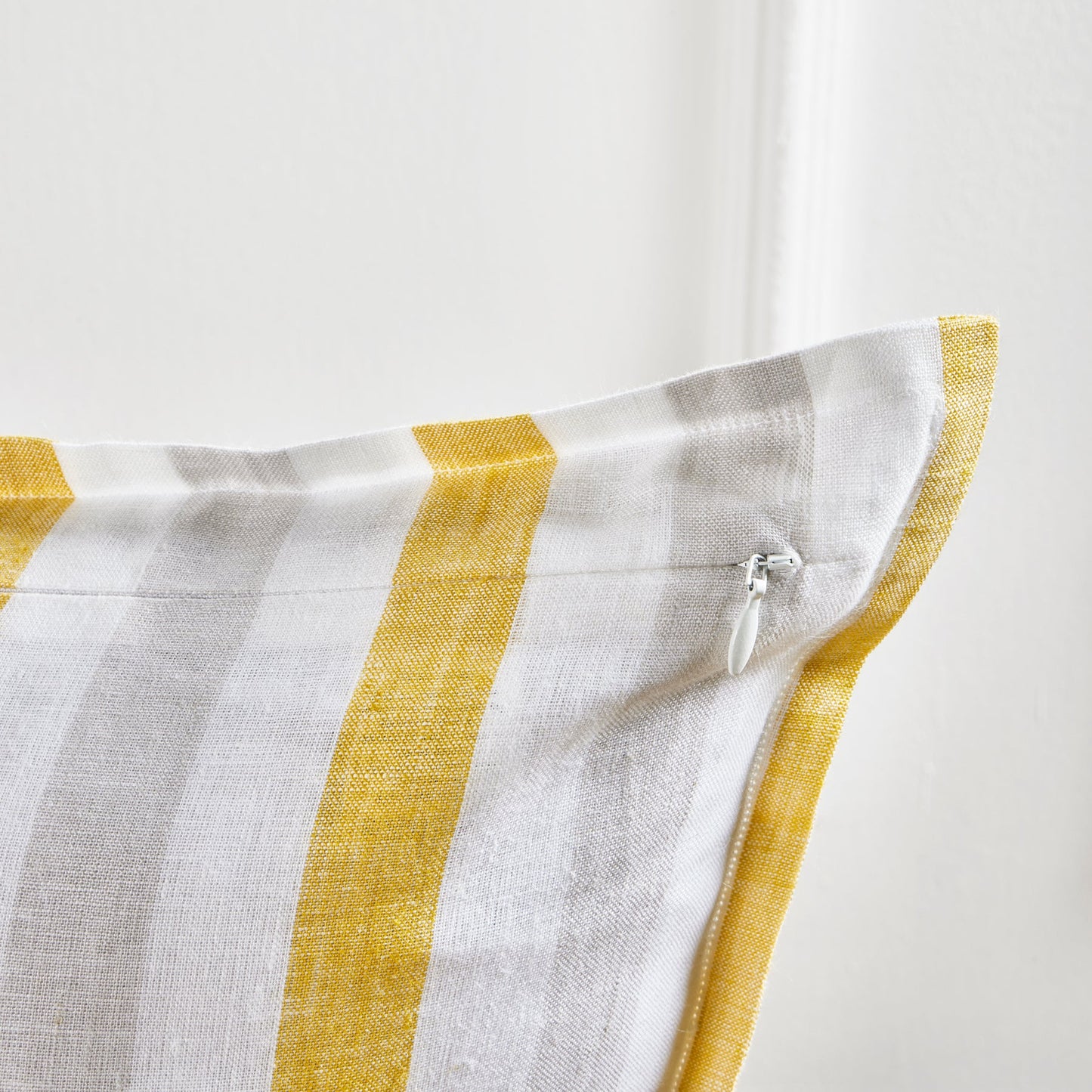 Santa Barbara Pillow Cover