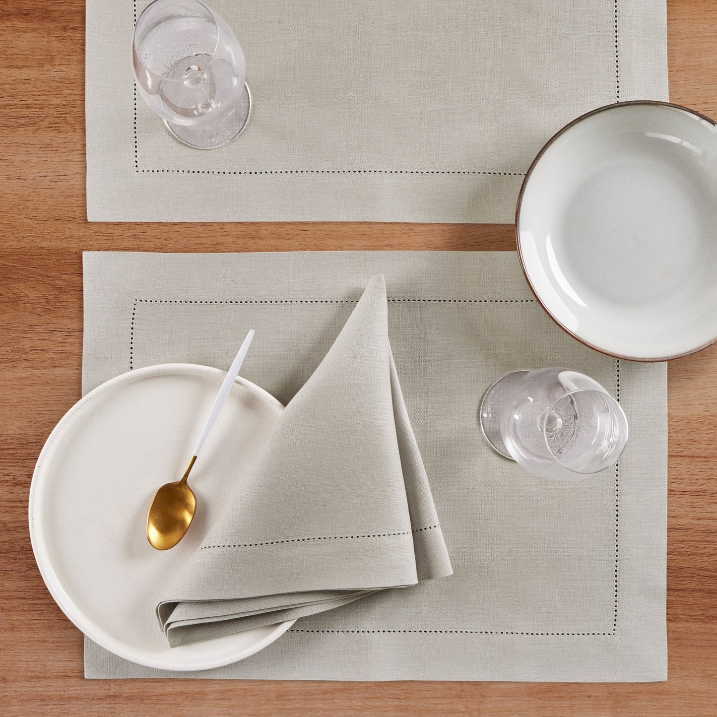Medium Weight Hemstitch Placemats, Set of 4